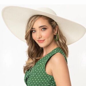 Something Special Sun Hat-Women’s Braided Off White Wide Brim 100 Percent Paper